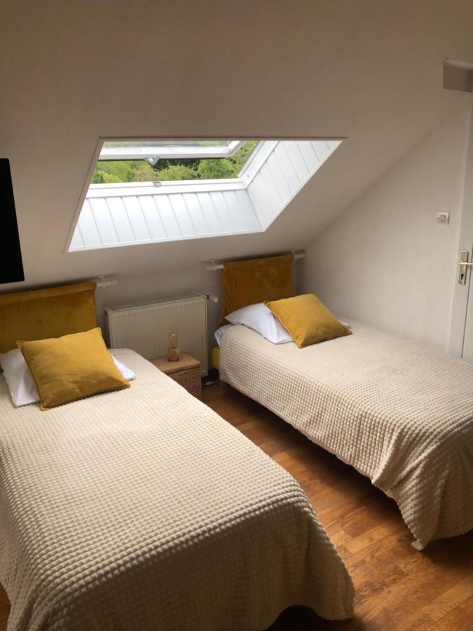 Grande Chambre Familiale Jaune Tout Bonnement Bien Putot-en-Auge Exterior foto
